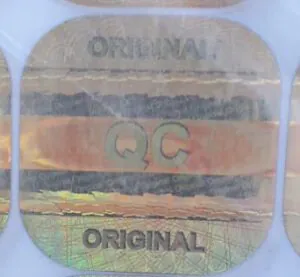 هولوگرام آماده کد 37 مربعی نقرهای با طرح QC و ORIGINAL سایز ۳×۳ سانتیمتر